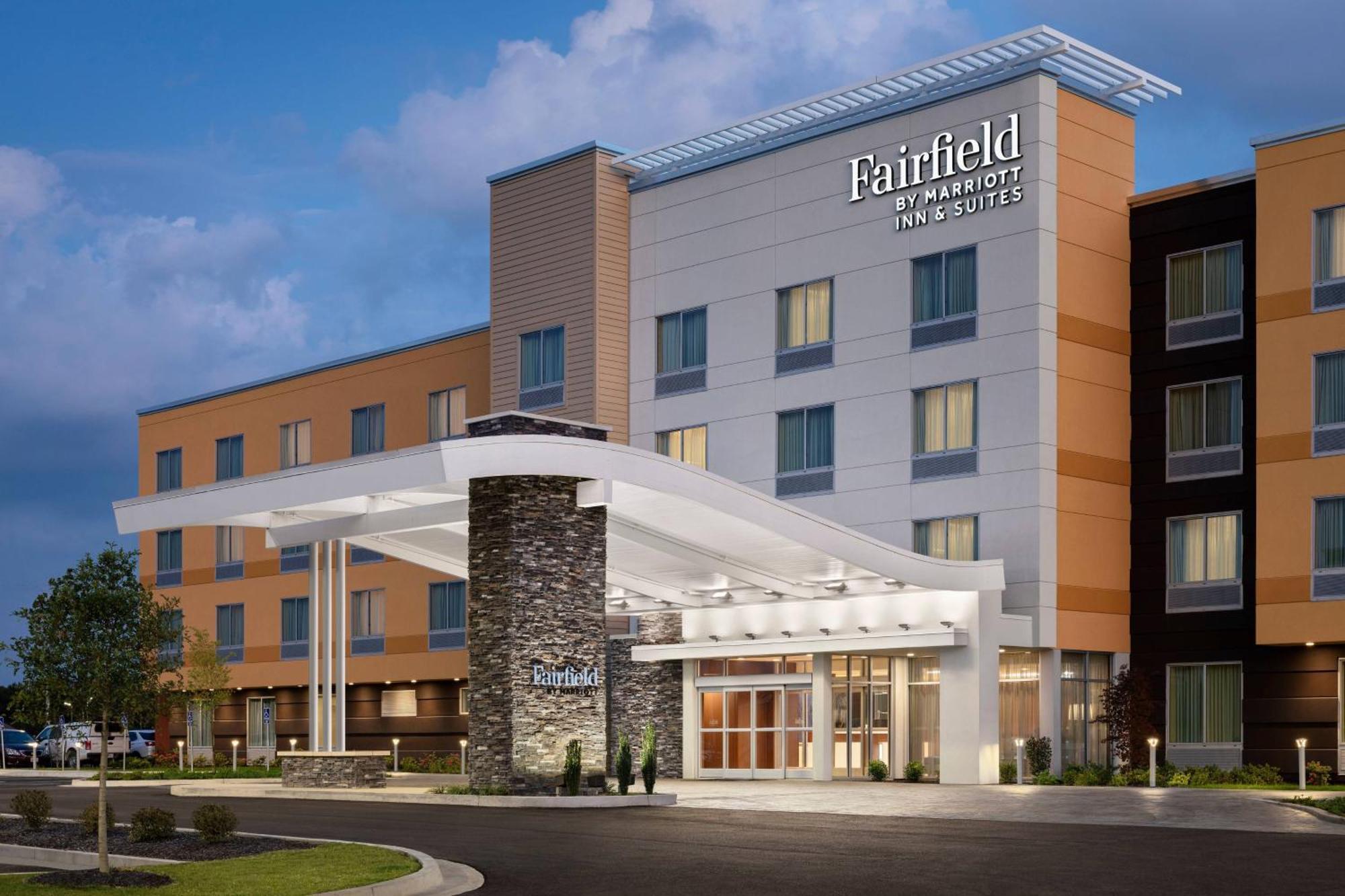 Fairfield Inn & Suites Lincoln Crete Exterior photo